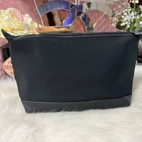 JIMMY CHOO BEAUTY BLACK SCUBA PERFUME MAKEUP HYGIENE BAG ZIP CLOSURE SIDE SNAP - Picture 3 of 12